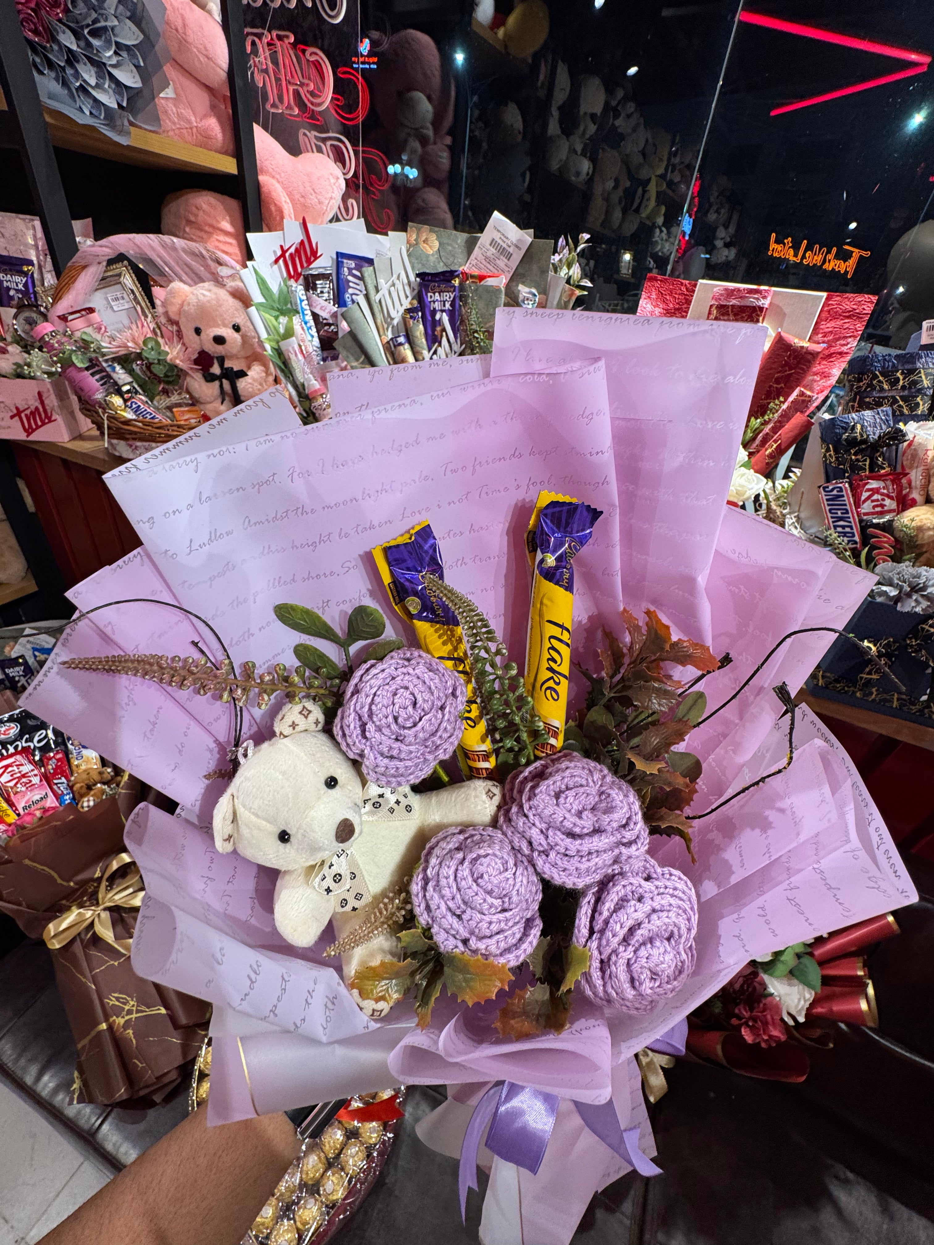 Gift Bouquet with Teddy