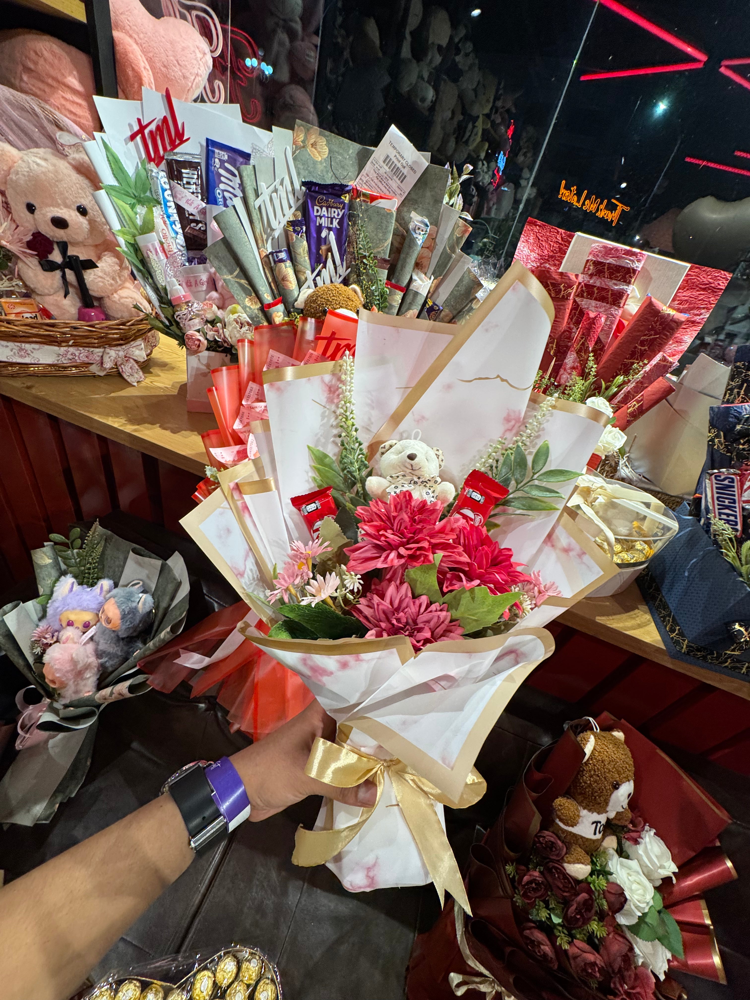Gift Bouquet with Flowers