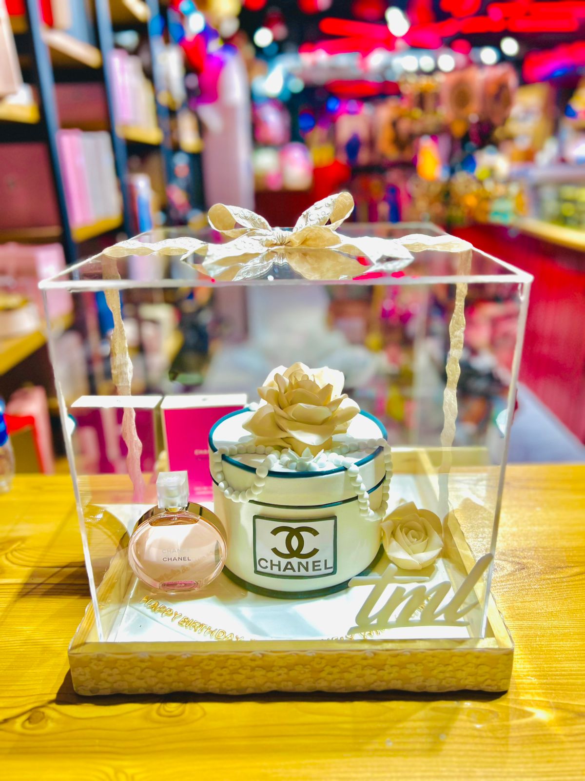 Cake Box - Medium