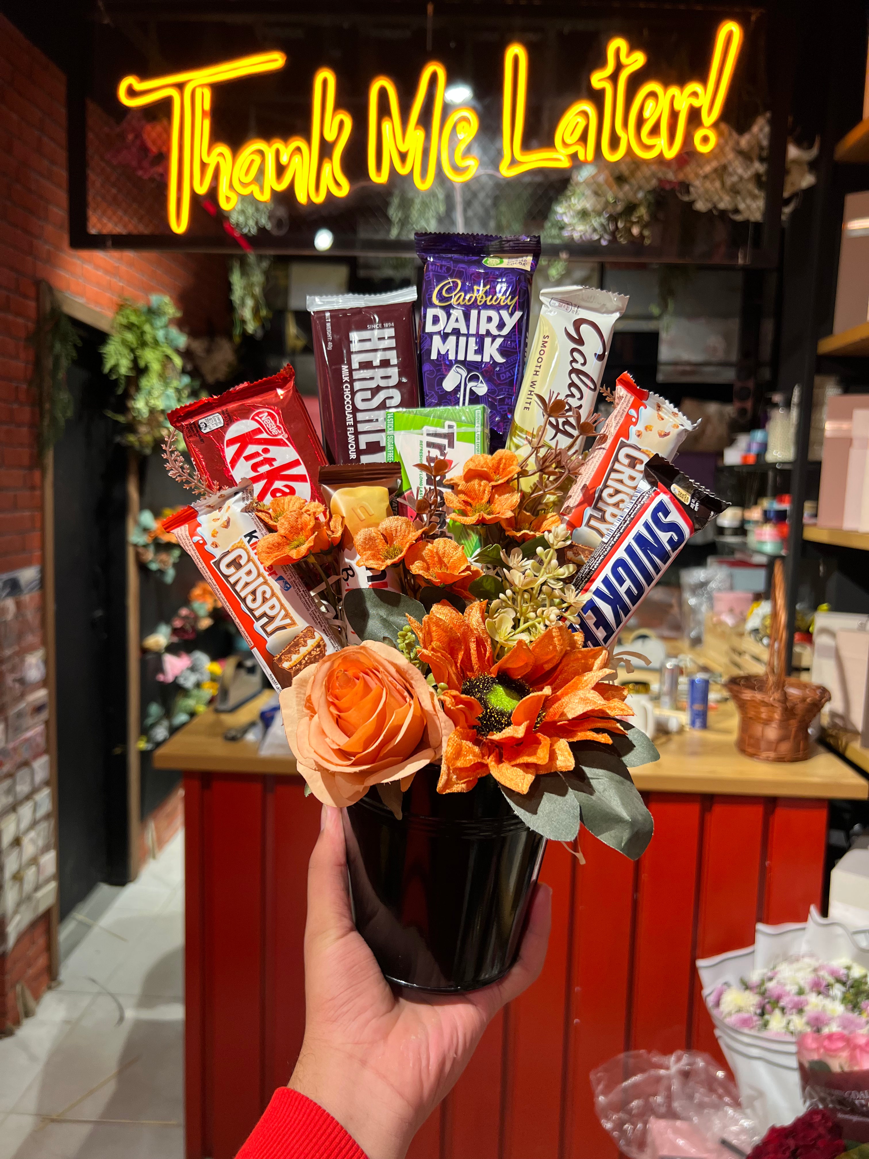 Beautiful & Unique Gift Box with Chocolates