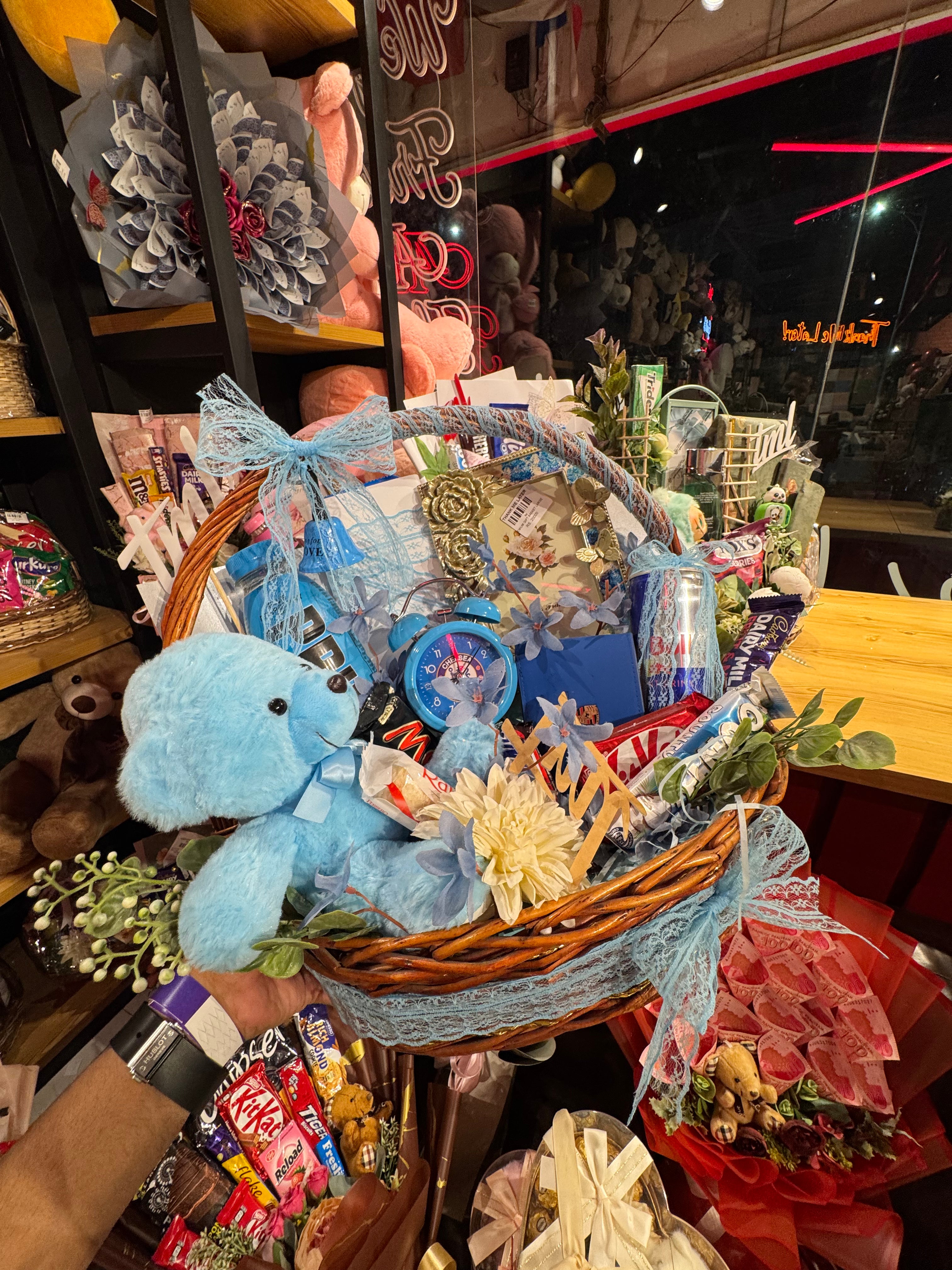 Firozi Gift Basket