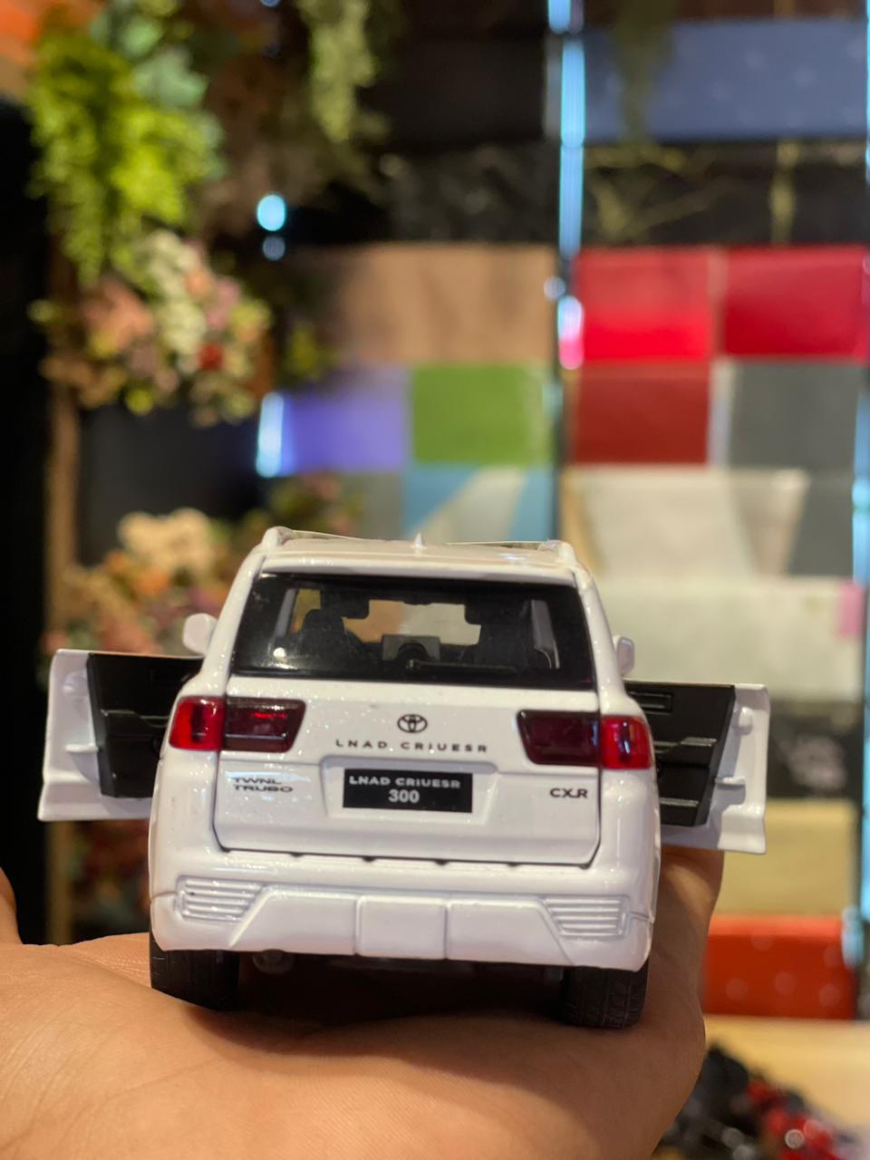 Beauty Handy Toyota Car for Gift